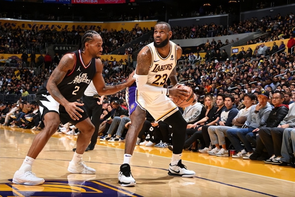  萨博尼斯全能表现国王主场力克湖人终结对手连胜  